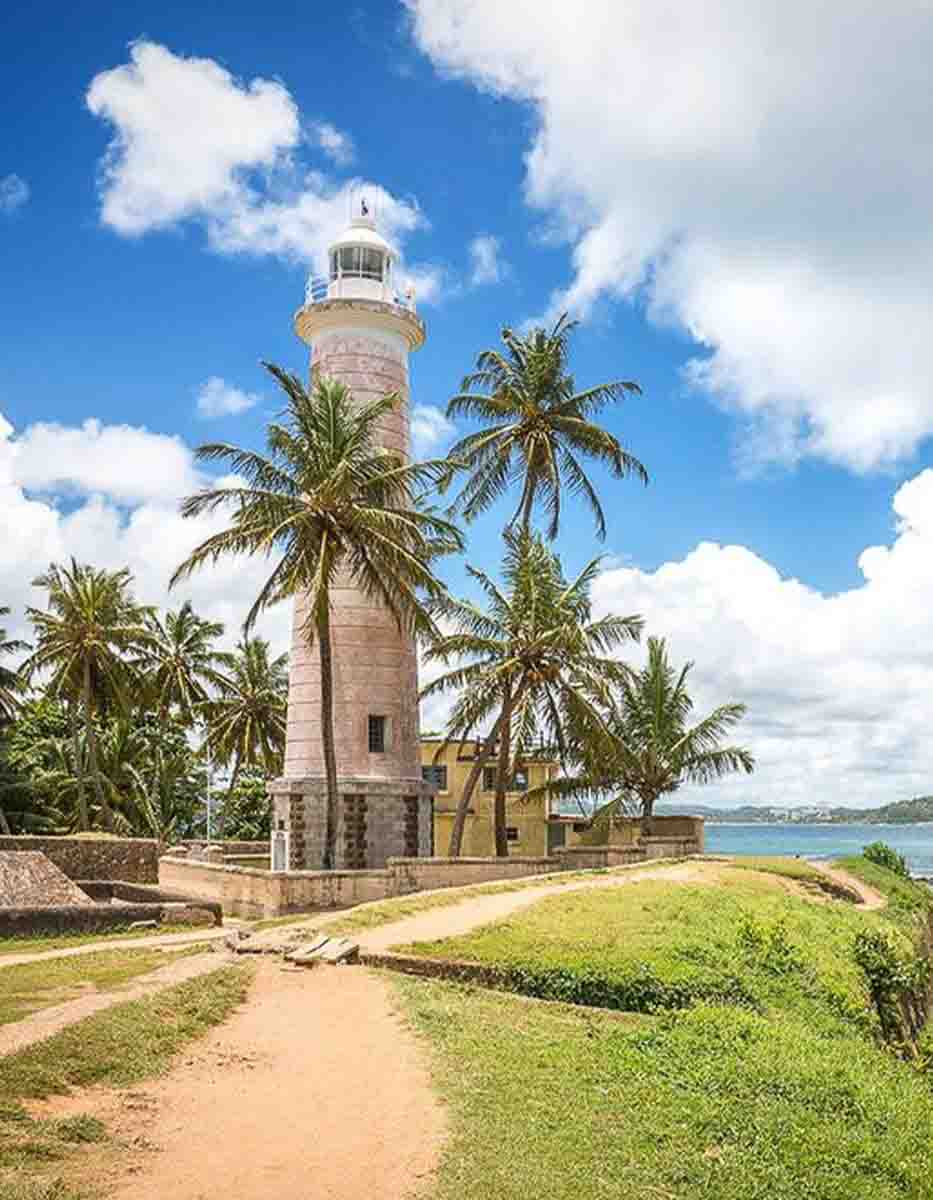 Wander the charming streets of the Galle Dutch Fortress