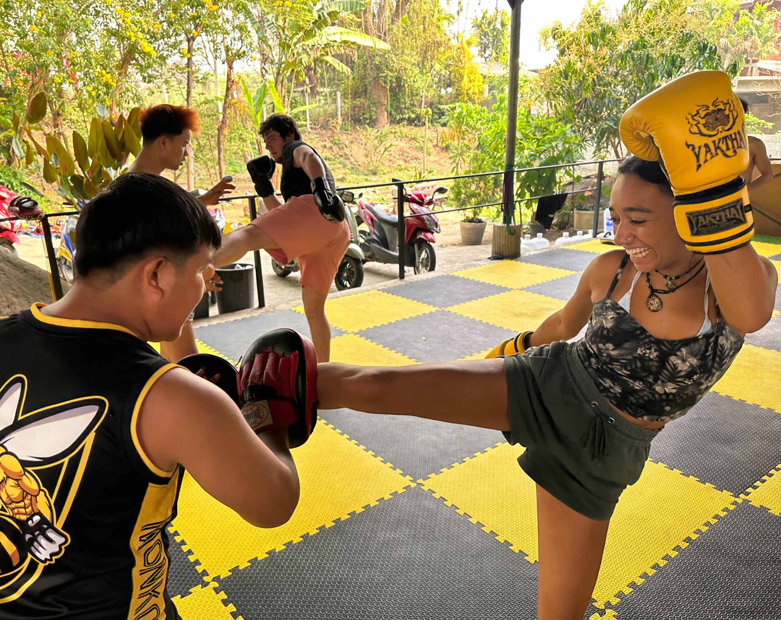 Learn the art of Muay Thai on a beginner class in Pai