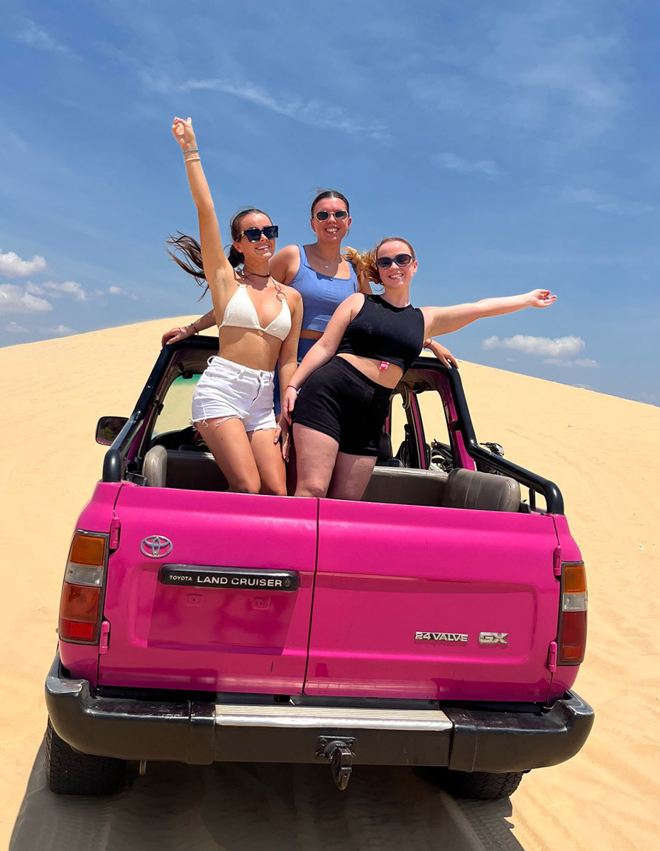 Sandboards & 4x4’s on the dunes of Mui Ne