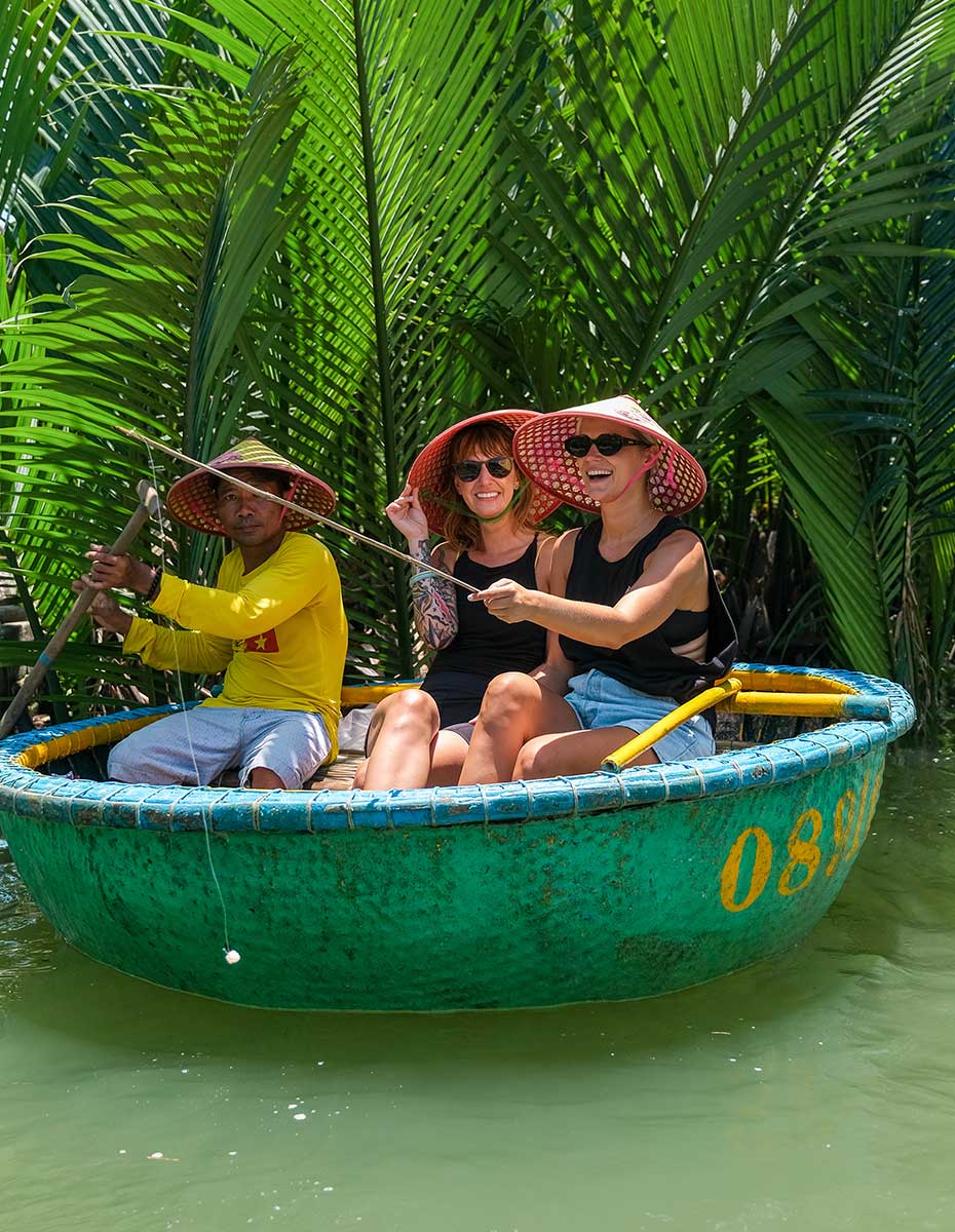 Basket Boat crab fishing in the coconut groves